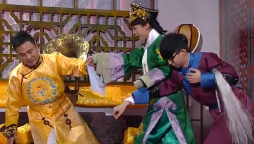 李金铭独掌大权胡夏护驾忙不停