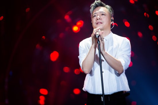 手》2018李晓东《后来》成催泪弹 何炅感动发