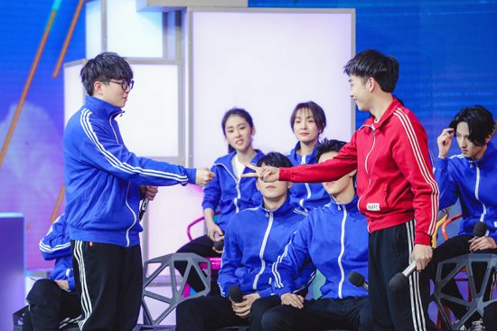 《快乐大本营》毛不易赵天宇实力开唱惊艳全场