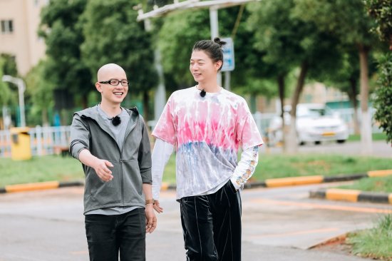 《新手驾到》科目二考试教练为何泪崩？“老司机”助教团车技比拼却惨败连连？（最新发布）